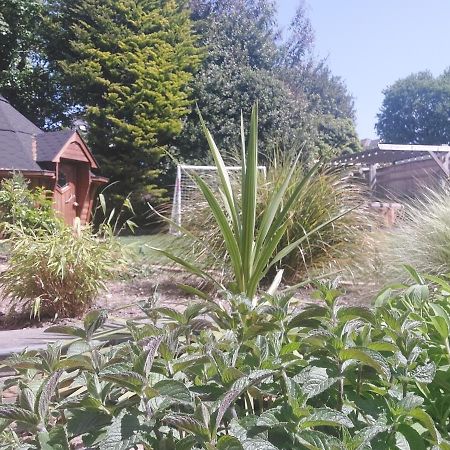 Beach House, With Bbq Lodge And Hot Tub! Bournemouth Dış mekan fotoğraf