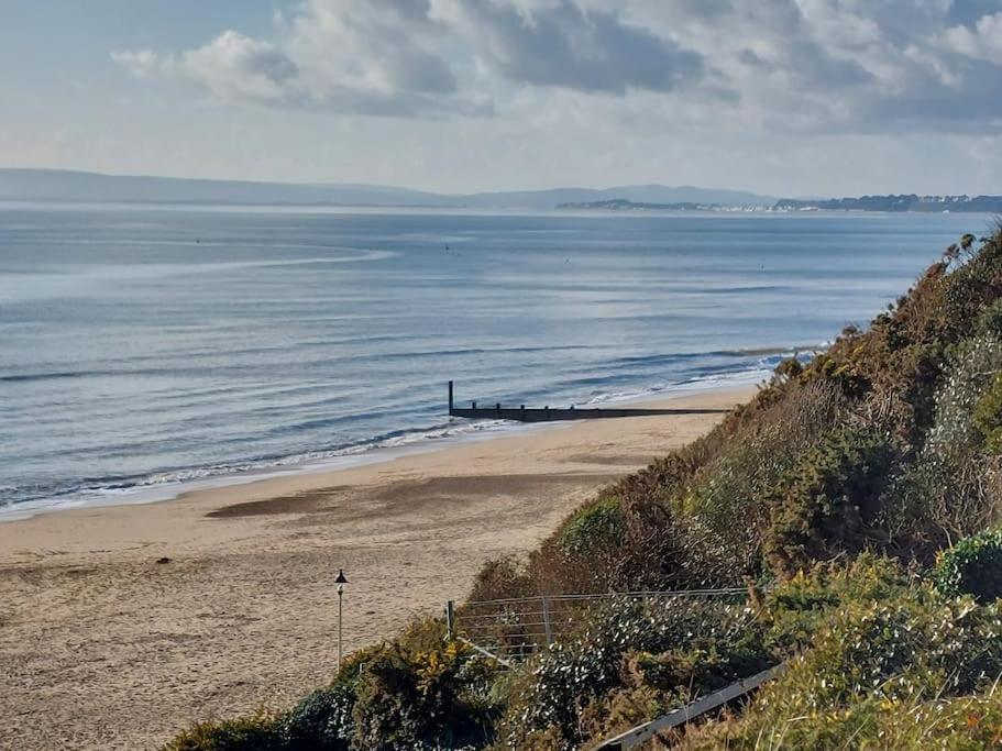 Beach House, With Bbq Lodge And Hot Tub! Bournemouth Dış mekan fotoğraf